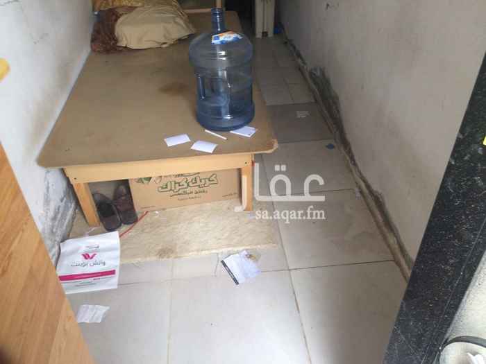 1534364 غرفة ساًًًىق للاجار شهري مكيفه ووسيعه ٥*١.٣٠ م ودورة مياه