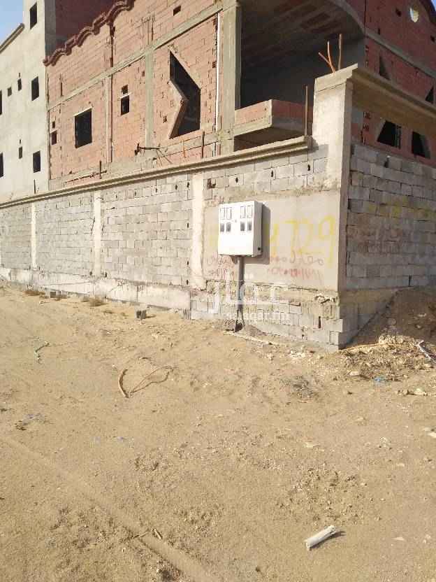 1703239 عمارة في مخطط الرياض بجده الجزء هاء
تتكون من فله مساحتها حوالي 400م وثلاث شقق
على شارعين 25و14
موسس سباكه وكهرباء ومليسه داخل وخارج عدا أماكن تركها المالك ع شان بتكون حجر
للبيع ب1600000مليون وستمايه الف غير قابل للتفاوض
للتواصل 0590514486