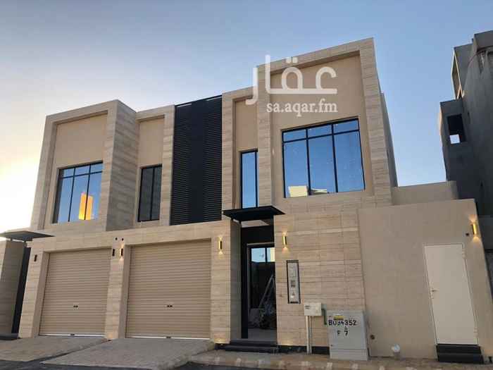 1635364 دبلكس فاخر للبيع
حي العارض مخطط القمرا
الدور الارضي: مجلس رجال+مجلس نساء+صالة كبيرة+مطبخ+حديقة+دورتين مياه+غرفة سائق
الدور الاول: اربع غرف نوم غرفتين ماستر روم وغرفتين بدورة مياه مشتركة+صالة
الدور الثاني: صالة كبيرة+مطبخ تحضيري+مشب+حديقه+غرفة خادمة مع دورة مياه+ غرفة غسيل
*يوجد مصعد