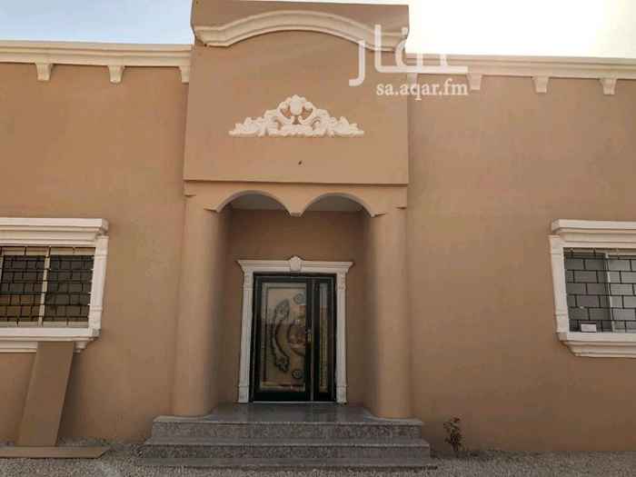 1117605 استراحه للبيع مساحة ٢٥٥٥م حسب الرفع المساحي مقدم عليها حجة استحكام و الكهرباء واصل وهي عباره عن دور ارضي مسلح مع ديوانية مسلحه جميعها مأثثه بالكامل ومكيفه مكيفات أسبلت GREE ومطبخ حديث راكب مع جميع محتوياته الدافع من البيع النقل لظروف العمل .