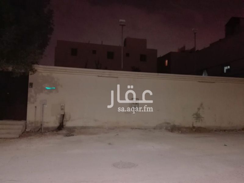 1206175 استراحة ممتازة قائمة حديدة الزاوية باليرموك الشرقي قريبة من طريق الدمام عرض الشارع ١٨ ارض مستوية