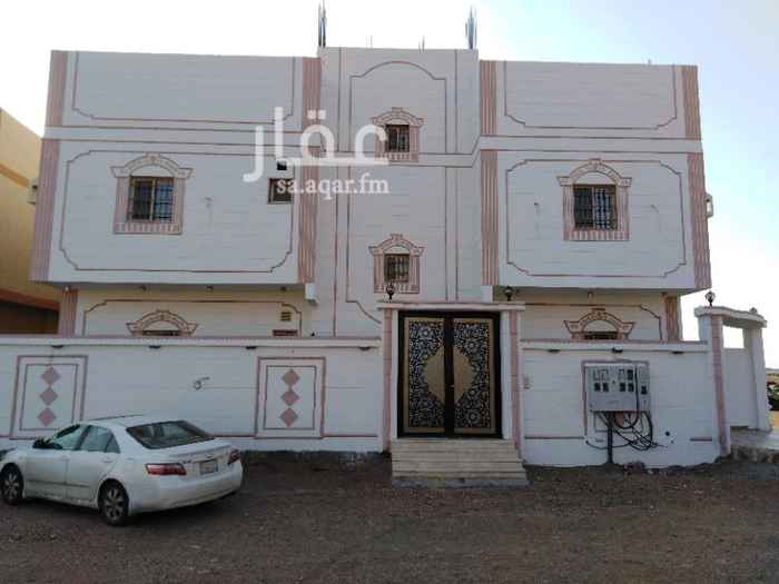 1298844 فيلا جديدة للبيع بمخطط الرياض الجزء الملحق ( أ )
تم تأسيس قواعدها ع 7 ادوار ارضها جبلية..
مساحة الأرض 450 مساحة مسطح المباني 720
ع شارعين شمالي شرقي مشطبة جاهزة مكونة من 4 شقق والملحق لم يشطب .
ملاحظة : الفيلا عليها بنك صندوق التنمية العقاري (475000) الف من يرغب الشراء عليه دفع كاش (1200000) لي انا شخصياً وبعدها اسوي له تنازل لدى الصندوق ويتقبل الاقساط المتبقية ويصير يدفع كل شهر 1667 لين يخلص القسط للبنك ..