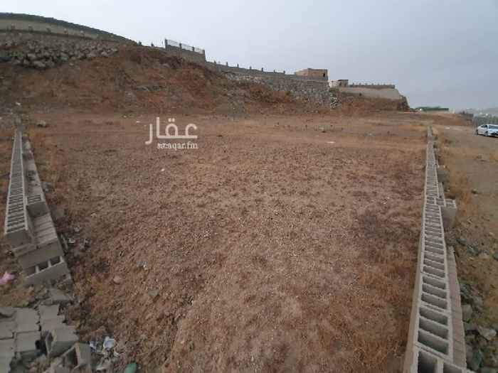 1582595 ارض للبيع بمخطط الشروق شمال مخطط التيسير ذات مساحة كبيرة مسورة بارتفاع ٣ بلكات تصلح لبناء ااستراحة او لمستودع .
من يرغب الشراء التواصل ع الجوال
0555663481 ابو مشاري