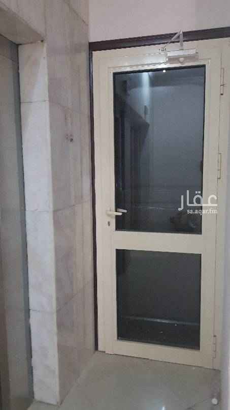 1559325 التواصل عن طريق الوتساب او هاتفيا . 0590916075 احمد
مكتب مكون من 4 غرف ومخزن ودورة مياه وسيرفس مطبخ .
مكيف بالكامل
يوجد مصعد
المكتب في الدور الرابع
الايجار على دفعتين 45 الف
في حال كان الايجار على دفعه واحده يتم تخفيض المبلغ.
الايجار غير شامل الضريبه المضافه .
