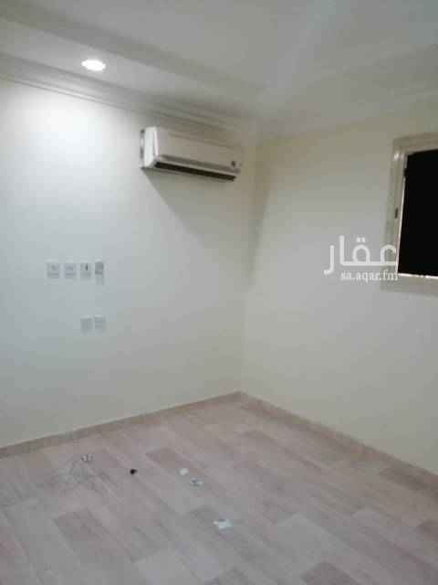 1581185 شقه عوائل للإيجار غرفتين وصالةو ٣ حمامات ومطبخ راكب مكيفات اسبلت راكبه نضيفه جدا واسعه جدا ارضيه باركيه السعر نهائي غير قابل للتفاوض