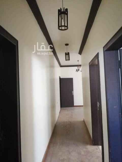 1588246 شقه عوائل للإيجار ٤ غرف وصالة و حمامين و مطبخ راكب نضيفه جدا واسعه جدا ارضيه باركيه السعر نهائي