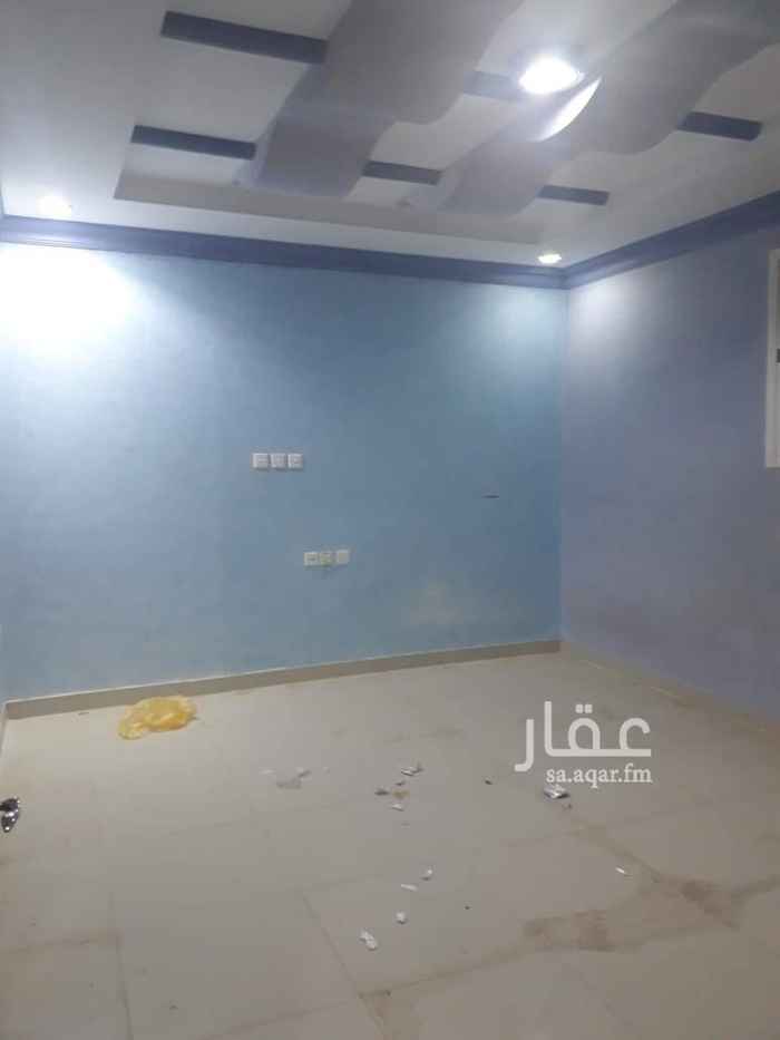 1631699 شقه عوائل للايجار دور أول في فيلا غرفة وصالة وحمام ومطبخ راكب مكيف راكب نضيفه جدا واسعه جدا السعر نهائي