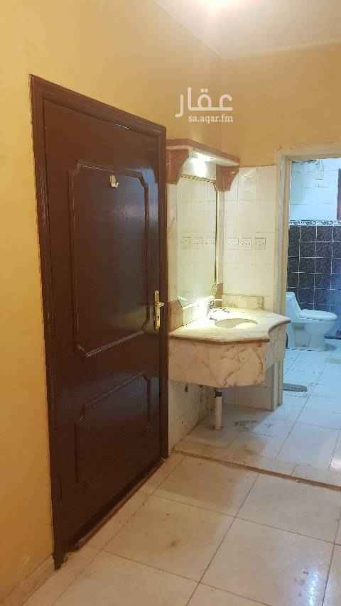 1578892 دور ثاني نظيف موقع مميز
يشتمل على ٥ غرف + غرفه صغير + صالة كبيرة جدا + مطبخ + دورتين مياه مدخلين رجال نساء
قريب من المدارس للبنات والاولاد والخدمات
عداد كهرباء مستقل
للتواصل ٠٥٩١٠٤٢٢٢٢