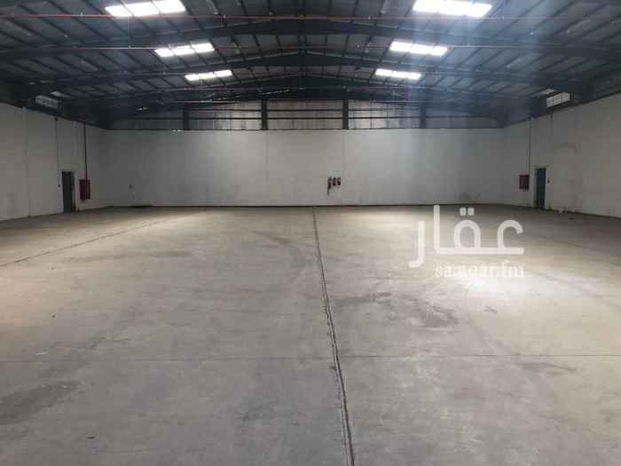 1674020 مستودع جاهز مساحتة التقريبية ٩٠٠ م
يوجد به غرفتين ودورة مياه