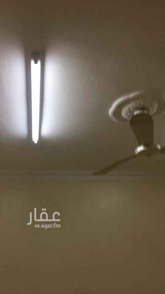 1656131 7000 مع المكتب يعني للمكتب 500 الموقع في منفوحه عند البرج الطين الي عنده المسجد