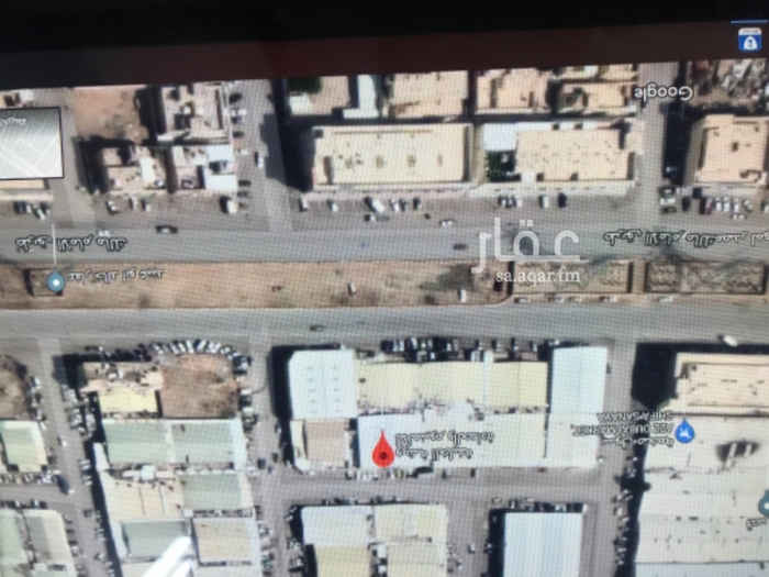 1395401 ورشة للإيجار
كانت حدادة والمنيوم يوجد سكن عمال بمدخل مستقل خاصة لهذا القسم من الورشة
الكهرباء والماء مشترك مع النصف الآخر من الورشة
التأجير نصف سنوي أو ربع سنوي التأجير سيكون بعقد لدى مكتب تأجير