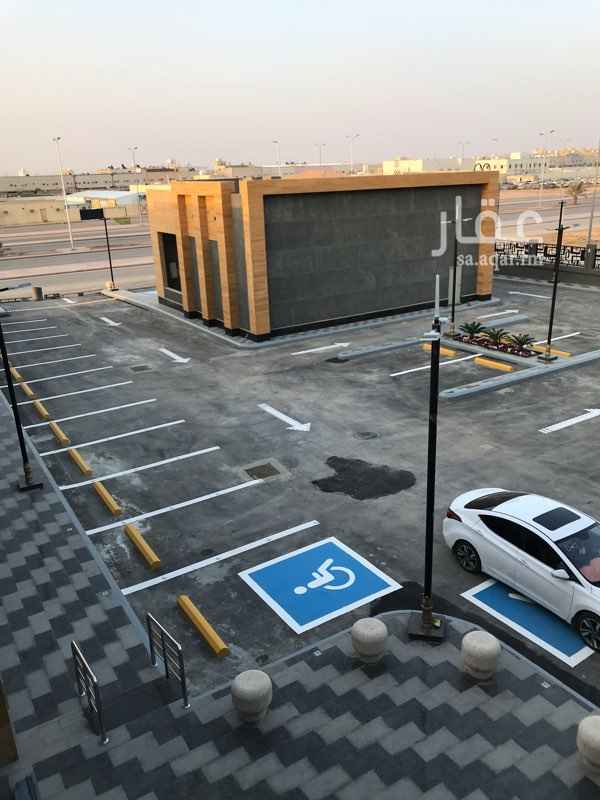 1309218 مطعم منفصل به مدخل لخدمة طلبات السيارات - مكيفة -فاخرة للإستفسار : 0500336100 - 0555016000