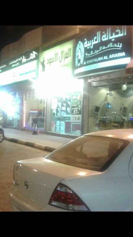 922117 عدد المحلات :(5)
المساحه : (40م) للمحل الواحد
* ويوجد دور ميزانين ويعتبر مستودع للمحلات
الموقع : العوالي شارع ابراهيم الجفالي
الايجار للمحل الواحد : (50000)
للاستفسار
0508777278
0509494539