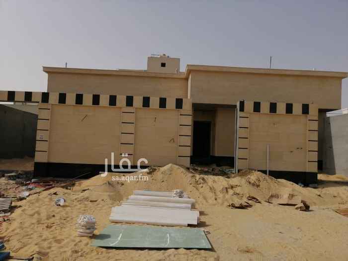 1502425 للبيع دور بضاحيه الملك فهد بالدمام
٤ غرف نوم
مجلس رجال
مجلس نساء
مقلط
صالة
مطبخ
حوش
كراج