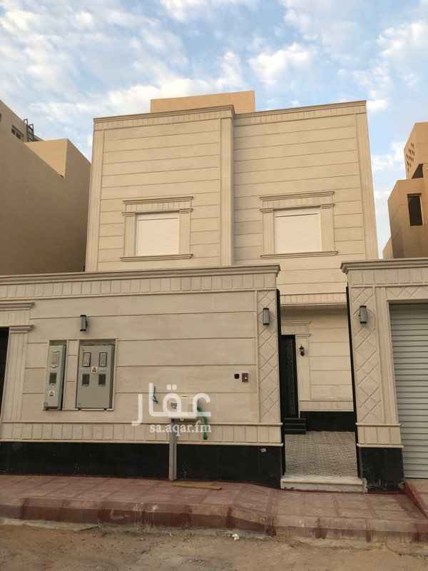 1633403 للبيع فيلا دور دور شقه في مربع 25
مساحه 375متر شارع 15غربي جديده
تشطيب ممتاز كل دور 5غرف وصاله الشقه 3غرف وصاله علي السوم
مباااااااااشر