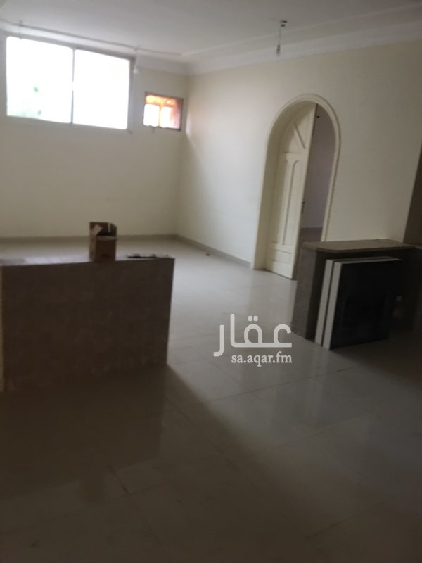 1294491 دور من فيلا للايجار ٦غرف وصاله مدخلين
مطبخ راكب وغرفه سواق