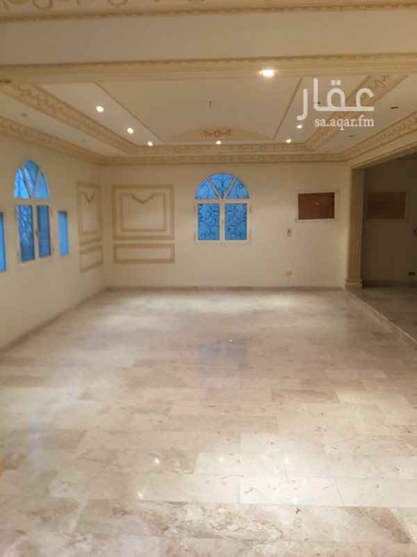 1298963 دور من فيلا للايجار مدخل مستقل مع حوش
وغرفه سواق