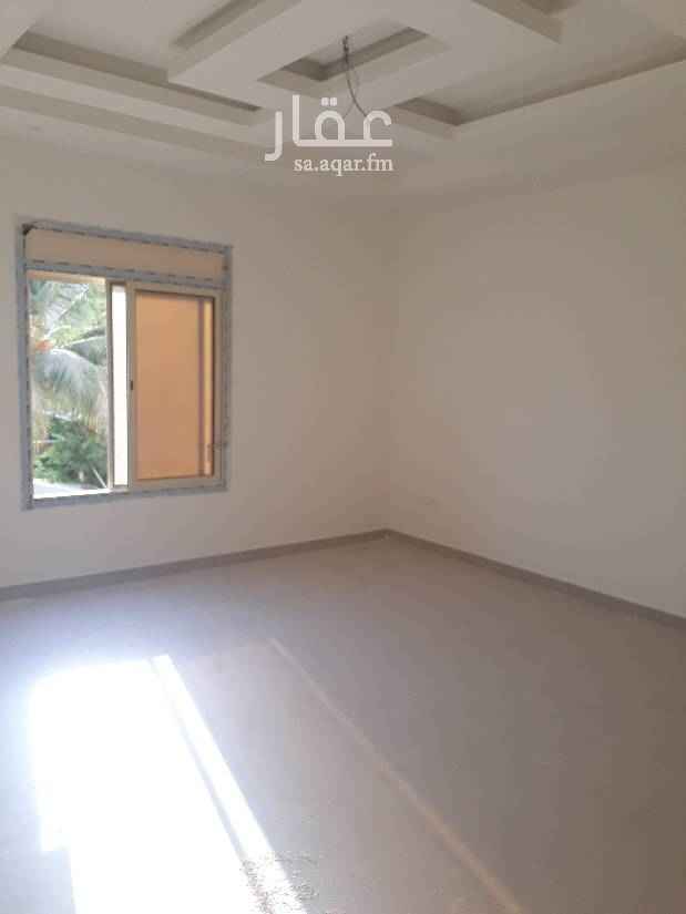 1657756 فيلا حى البساتين جديده مدخل سياره حوش