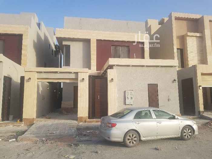 1515676 فيلا للبيع مودرن درج صاله وشقة واجهة شمالية تتكون من مدخل سيارة و ملحق ومجلس رجال بالمغاسل وغرفة كبار سن ومجلس نساء بالإضافة الى تكييف مركزي ومؤسسه مصعد واعلى الدرج خمس غرف نوم ماستر
للاستعلام الرجاء الاتصال على رقم 0541323090