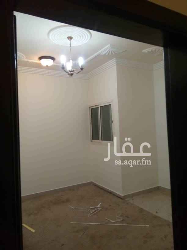 1289475 شقه في حي الحمراء شارع الشيخ ناصر بن منيخر ثلاث غرف وصاله ودورتين مياه ومطبخ راكب الشقه مجدده
