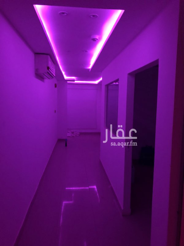 1488887 مكتب للتقبيل بكامل التعديلات والاثات