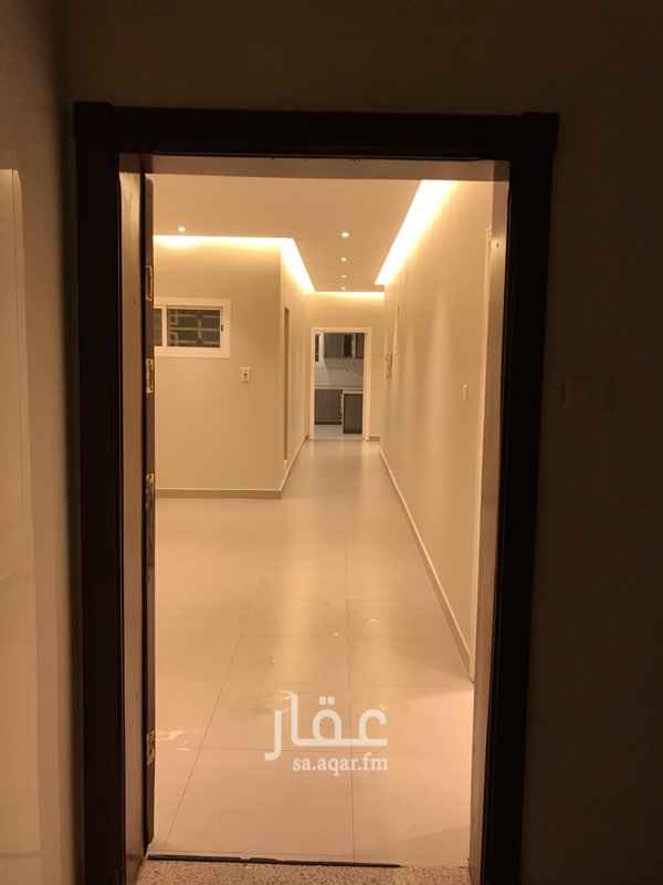 1667159 شقة ٣ غرف وصالة وحمامين
مطبخ راكب
تشطيب فاخر وكل شي مجدد
تسليك مكيفات سبليت لكامل الشقة
مواقف
مدخل مستقل من الحوش
المبنى فيلا من الامام
التواصل عن طريق الموقع او واتس اب
الدفع كل ٦ شهور