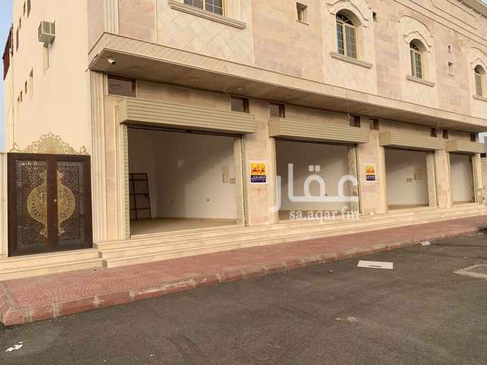 1380427 محلات للايجار السنوي بدفعة كل 3 اشهر أو 4 اشهر حسب رغبتكم والدفعة الاولى مؤجلة
ويوجد مستودع 123متر مربع بمدخل خاص ينفع للتخزين
التواصل واتس مع مراعاة اوقات الصلاة
