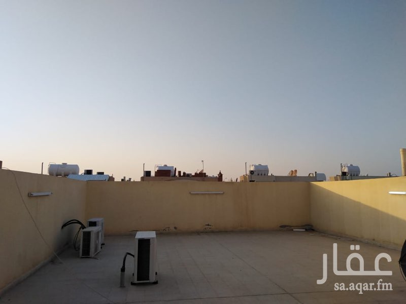 1695377 فله رقم 8 غرفه ماستر بغرفتين كل غرفه بدورة مياه الكراج يتسع لسيارتين غير المواقف الخارجيه شغل مرتب وممتازه السعر ثابت الحي كويس وكل شي قريب منه