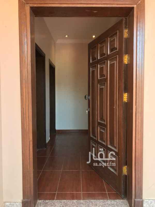 1623489 شقة مكونه من :
٢ غرف نوم
١صالة
١ مجلس
مطبخ مركب
٢ حمام اعزكم الله
عداد كهرباء مستقل
خزان ماء مشترك
بجوار مدرسة عالمية