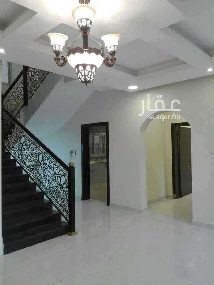 1508581 فيلا جديدة 🏘للايجار بحى هجر .
تتكون من .
مجلس رجال 🚪🚪.
مجلس نساء 🚪.
غرفة طعام .
صالة 🚪.
مطبخ راكب 🍽🍴
الدور الاول ...
5 غرف مع صاله .
الملحق .
غرفة عاملة . صالة . مستودع .
غرفة سائق .
تكيفات راكبة اسبليت .
يوجد فيلا زاوية . ويوجد فيلا بطن .
