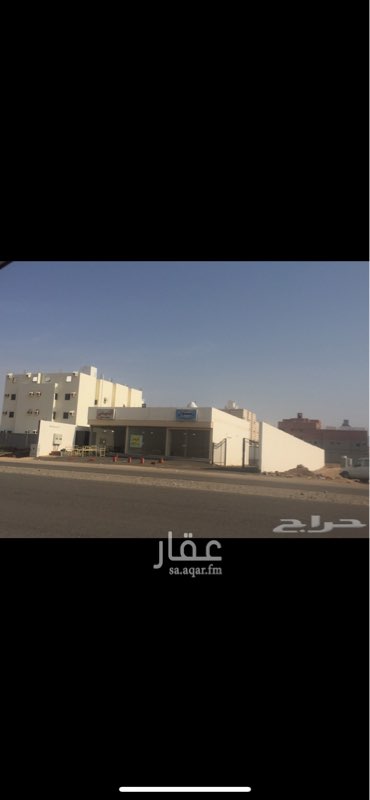 1207125 المعارض ٣ كل معرض ٥٠ م
غرفتين ودورتين مياه ومطبخ
حوش مسفلت عليه هيكل حديدي يصلح مستودع مساحته ١٠٠٠
علي ثلاث واجهات
شارع ٣٢ مزفلت
شارع ٢٥
ممز ٨ م
مخطط ٢
مرخص مواد بناء
٤ عدادات
خزان مياه كبير
مشطب جاهز
له بوابه ٦ متر
وباب ١.٢٠
مجهز ب٤ كيمرات مراقبه
وسايل سلامه