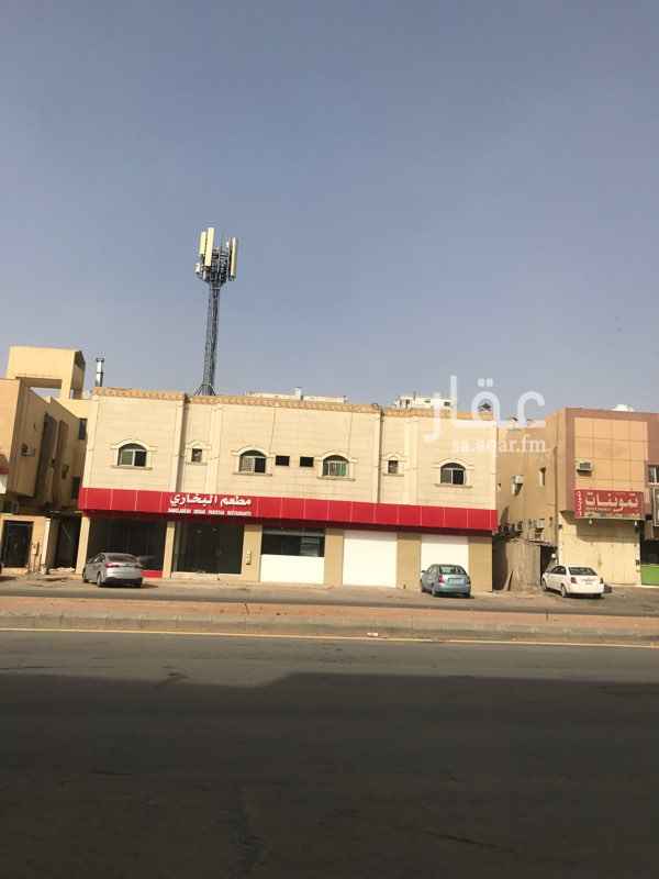 1116619 مدفوع ايجار ٦ شهور .
مجهز بالكامل من تكيف وكميرات وجميع التجهيزات للمطعم .
للتواصل : 0592800073 - 0538863312 .