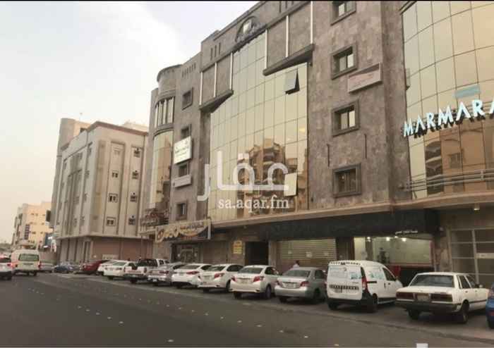 1361548 يتوفر محل تجاري بموقع مميز
للايجار مساحة 160 متر .
والآخر مساحة 60 متر .
امتداد طريق الأمير محمد بن عبدالعزيز
امام الشؤون الصحية سابقاً .
جوار روتانا لتأجير السيارات .
للاستفسار : 0551666024