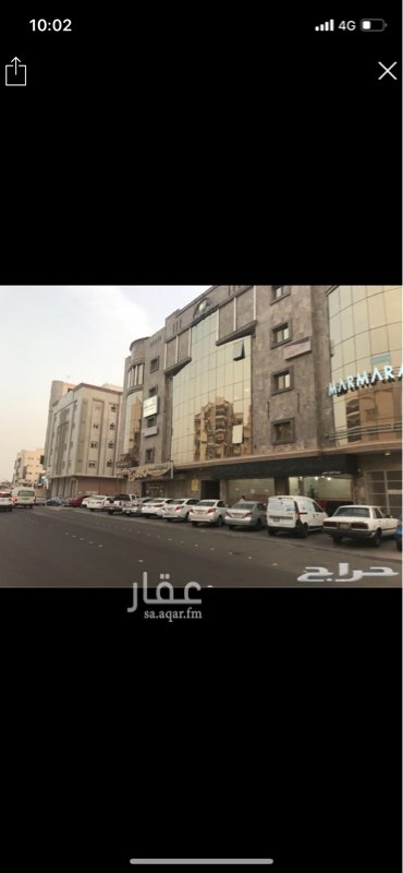 1622675 - مجهز تكييف مركزي .
- مجهز انظمة السلامة وفق اشتراطات الدفاع المدني .
- مجهز بالانظمة الامنية وكاميرات المراقبة .
- مقسم تقسيم مميز .
- دورتين مياه .
- مدخلين
- سيرفس تحضير .