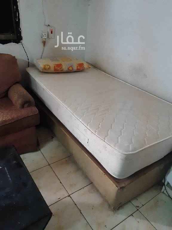 1751228 مطلوب شخص
مصري محترم
للمشاركه معي
بغرفه عزاب
بحي الورود
علي شارع
مساعدالعنقري
والغرفه مفروشه