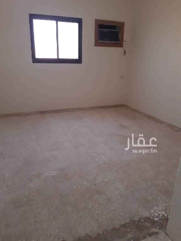 1756612 شقه للايجار
علي طريق
العروبه
مكونه من
٣غرف نوم
وصاله ومجلس
مكيفات راكبه
ومطبخ راكب