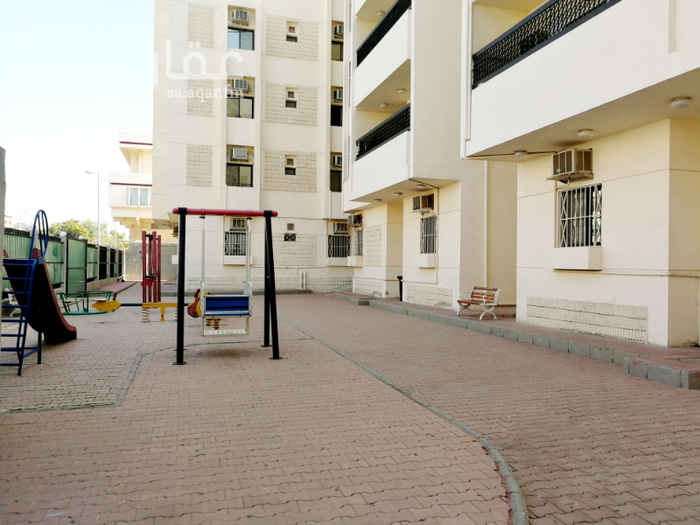 1433137 شقة للايجار 3 غرف - حمامين - صالة - مطبخ - مكيفات - اجهزة منزلية ( ثلاجة - غسالة - بوتاجاز ) - شاملة الصيانة وصيانة الاجهزة .