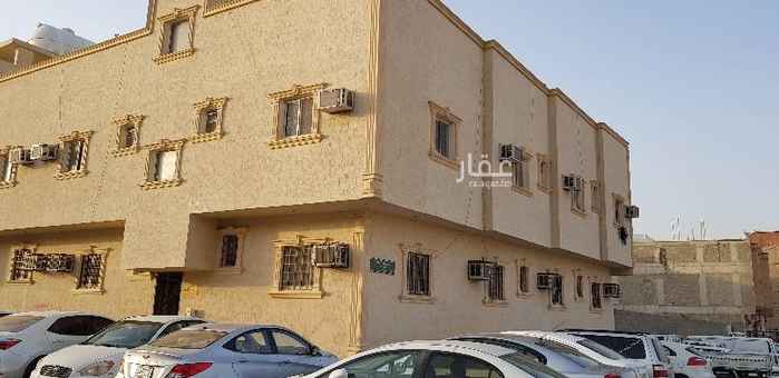 1515521 صيده لقطه 3 عماير متلاصقه للبيع بوسط الرياض بالقرب من الصناعيه القديمه غرب اشارة زجاج السالم العمر 3 سنوات الدخل 800 الف زاويه شوارع وسيعه بجانبها ساحات كبيره زيادة مواقف المساحه 1150 على الصامت 100 شقه عزاب محترمين مفروشه فرش كامل فخم وجديد نظام فنادق البيع 5 مليون و 500 الف مع مباشر المالك 0593368065 ابو عبدالله
