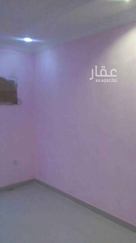 1562181 شقه للايجار 3غرف وصاله جديده المويا والكهرب على والمالك دور اول