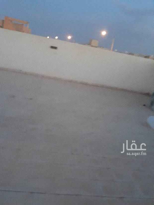 1637639 دور ارضي لايجار سنوي مكيفات راكبه مطبخ راكب اجاره ٤٥٠٠٠الف باسنه واجهه جنوبيه خلف جامع هيا