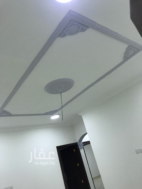 1677090 يوجد شقة جديدة
مكونه من غرفتين نوم وحده ماستر وصاله ومستودع ومطبخ ومقلط ومجلس رجال وثلاث دورات مياه في الضاحية الملك فهد حي التاسع
والتواصل على هذا الرقم 0557158590 واتساب فقط