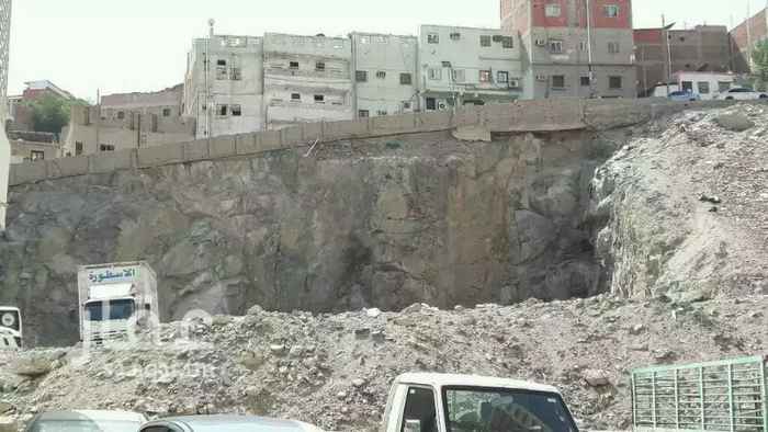 394267 👇👇👇👇👇👇
معلومات الأرض
مكه المكرمه - منطقة جرول بمساحة 1280م2
تبعد عن المنطقه المركزيه 800 - 850 م تقريبا / تقع تحديدا في منطقة جرول ( شمال الكوبري )
بالنسبه للكروكي التنظيمي فهوا يسمح ب 7
ادوار