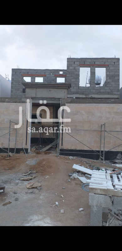 1703735 للبيع دور بمخطط السلام تحت التشطيب مساحة ٣٦٠مكون من ٥غرف وصالة و٤دورات مياة ومطبخ واجهات حجر وشغلة نظيف جداوغرف وسيعة باقي علية شهرتقريبا يمكنك الحجز من الان بعدمعاينة ادوار انباعت نفس التشطيب وصل الله وبارك على محمد