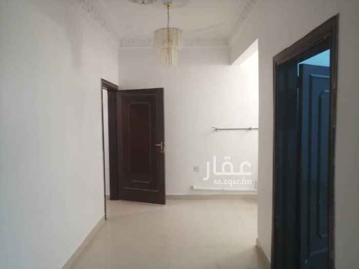 1753723 دور ارضي بمدخل خاص مجدد عباره عن
عدد ٤ غرف + عدد ٢ حمام ومطبخ راكب ومجلس خارجي وخيمة ومدخل سياره وغرفة سائق.
