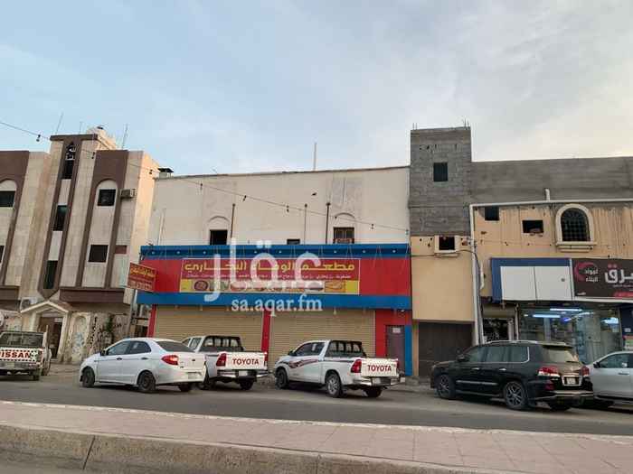 1349526 للإيجار عمارتين تجارية بحي النسيم على شارعين
شارع الملك خالد بن عبد العزيز,تقاطع شارع الملك عبد العزيز,حي النسيم,محافظة أبو عريش.
-وصف العمارة الدور العلوي أربع غرف+صاله+مطبخ +دورتين مياة+سطوح.
-الدور الأرضي مجهز لتشغيل مطعم بكامل احتياجاته
أو أي نشاط اخر حسب الاتفاق مع المستثمر بإعادة البناء.سكني أو تجاري.مميزات الموقع.وسط محافظة أبو عريش و قلب حراج العمال ومحلات بيع أدوات البناء والكهرباء والسباكة وبالقرب من مجمع الاتصالات لبيع اجهزة الجوالات و بالقرب من محطة درب النجا وسوق الأربعاء الشعبي