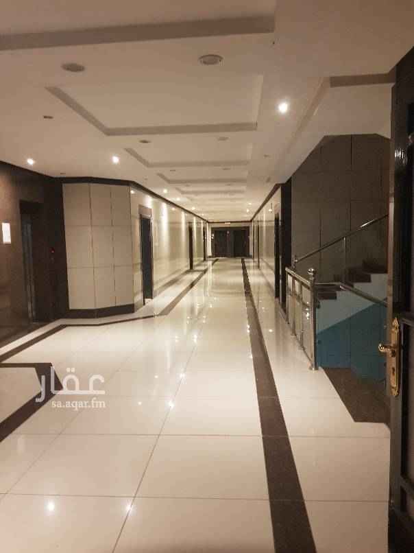 1697880 شقة ٣ غرف وصاله و ٢ دورات مياة ارضيه
