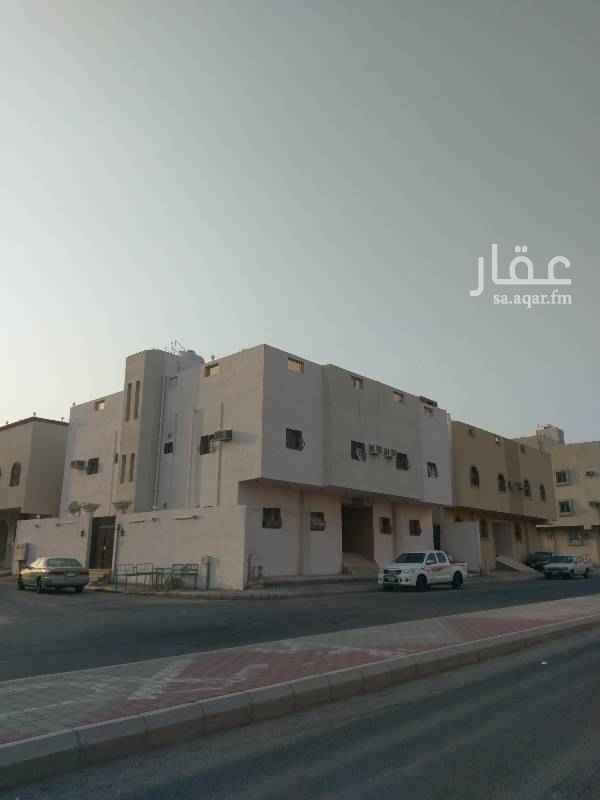 1572286 للإيجار عمارة
دورين وملحق
الدور الارضي مكون من شقة ٥ غرف ومطبخ و٤ دورات مياه
ومدخل مستقل عن باقي العماره
الدور الاول شقتين ٣ واربع غرف
الملحق غرفتين وصالة وسطح داخلي خاص بالملحق
وسطح خارجي لباقي العمارة
متوفر عداد مياه وصرف صحي
وعداد كهرباء لكل شقه
للإيجار بالكامل