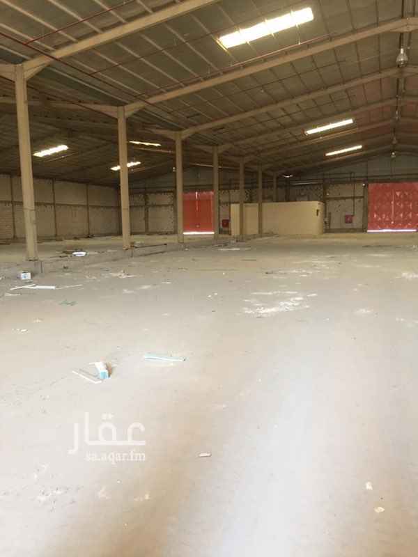 1695904 مستودعات برنا 3200م المتر 80
٠٥٦ ٢٢٧ ٢١٧١