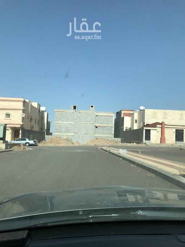 1627482 ارض للايجار امامها مواقف كبير قريب من شارع السلام