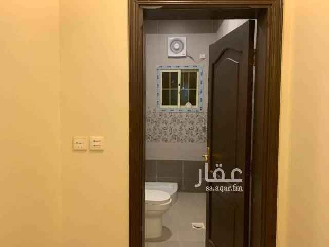 1582569 شقه تمليك في حي الواحه تتكون من ه غرف وصالة مطبخ و٣ حمامات مدخلين بالدور الرابع ... مساحتها ١٨٨م٢ .... كل دور شقتين فقط ... عمر العقار سنه وانسكنت اقل من سنه .... السعر (٥٢٠ ألف ) اعتذر الموقع غير دقيق للتواصل واتس واتصال أم حماده(0595111956)